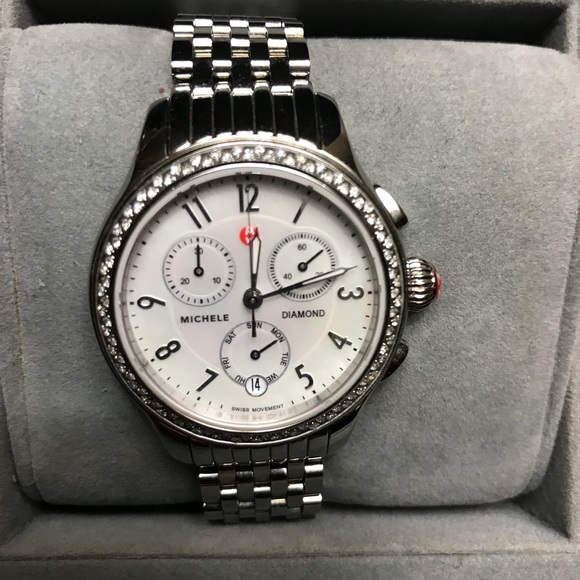 Watch - Picture 2 of 3